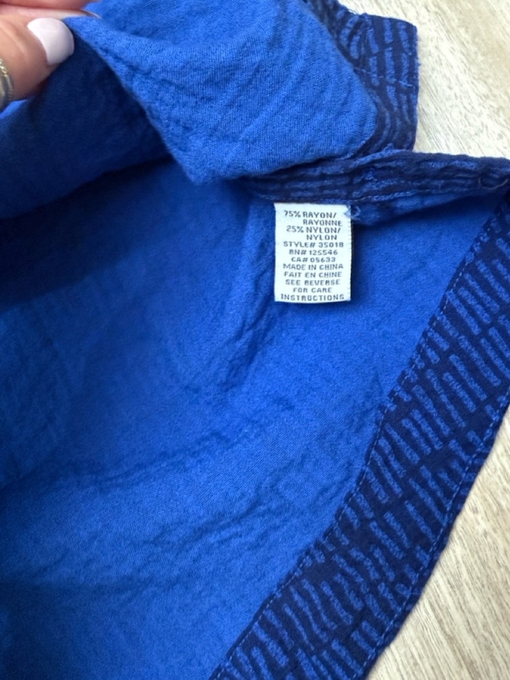 Habitat Patch Hi Long Sleeve Blouse / Tee Size Medium Blue Pattern - Picture 6 of 10